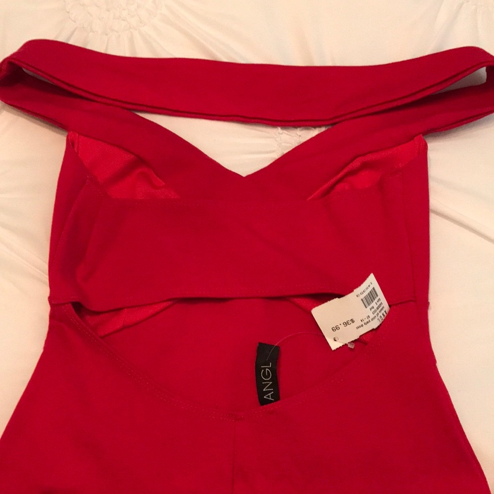 Red dress - Picture 3 of 5